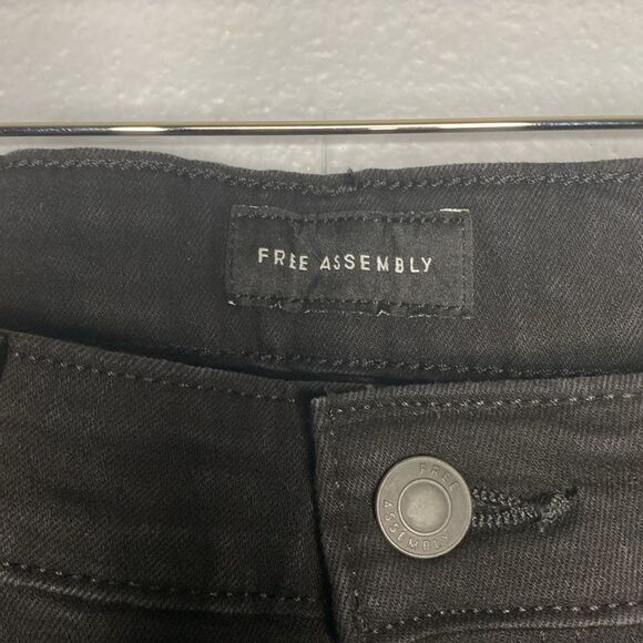 NWT New Free Assembly Black High Rise Skinny Jeans Size 14 - Picture 3 of 12